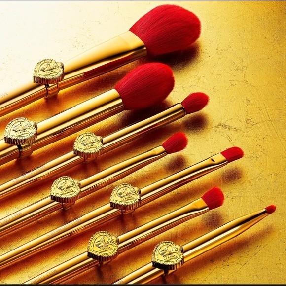 Melt Cosmetics Other - Melt 7 Piece Makeup Brush Set: Blush Face Eyes Gold Butterfly Red Bristles NWOT